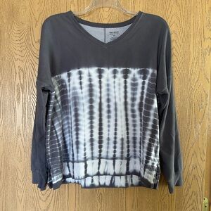XL Croft & Barrow V Neck sweatshirt